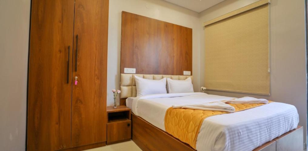 Hotel Ceasta, Beside Us Consulate Hyderabad, Gachibowli Gundipet Екстер'єр фото